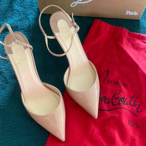 Christian Louboutin nude patent leather size 39.5 (US8.5) 3 1/2 inch heel - Picture 1 of 4